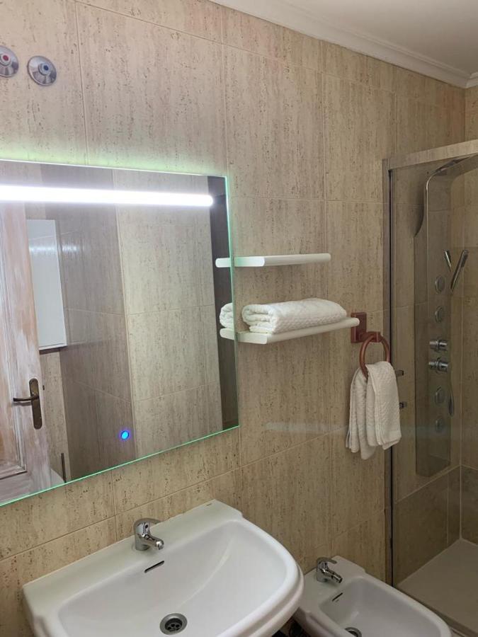 Apartamentos En Playa De Samil Primera Linea De Playa Pe Na Areia Vigo Bagian luar foto